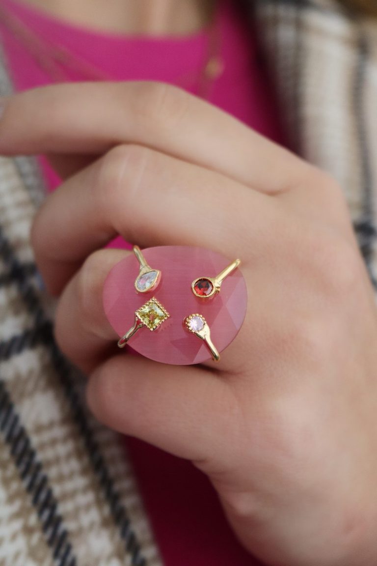 Πόρτο Ροζ Δαχτυλίδι με Πολύχρωμες Πέτρες