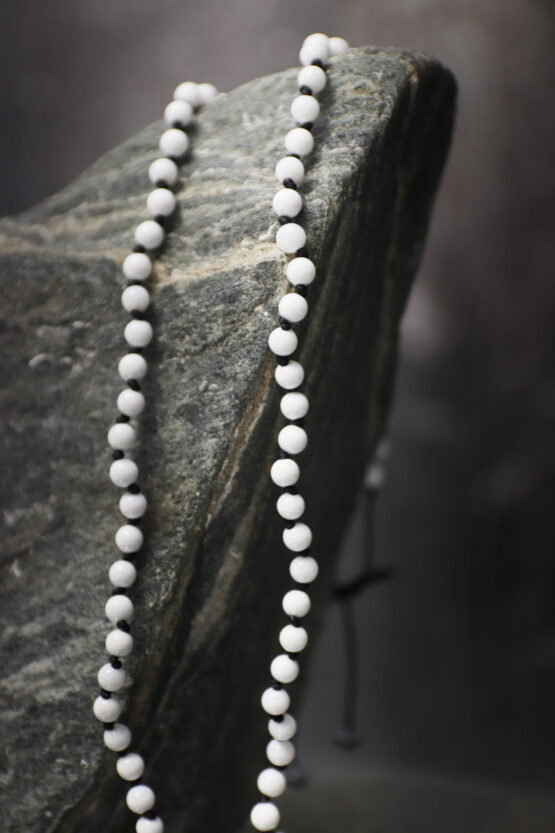 Αίολος Ανδρικό Κολιέ Με Λευκές Χάντρες