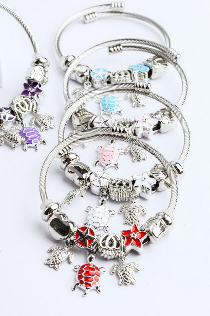 Βραχιόλι Με Κρεμαστά Στοιχεία Σχέδιο 157