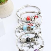 Βραχιόλι Με Κρεμαστά Στοιχεία Σχέδιο 160